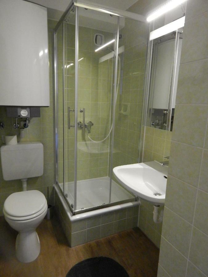 Free Apartment - Schoenblick Bad Urach Exteriér fotografie